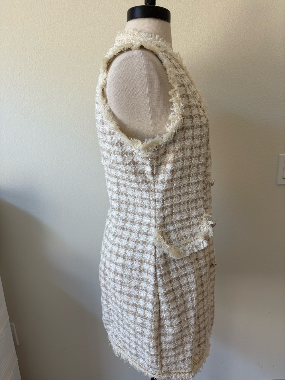 Francesca’s | Sleeveless Ivory Tweed Dress - Picture 2 of 4
